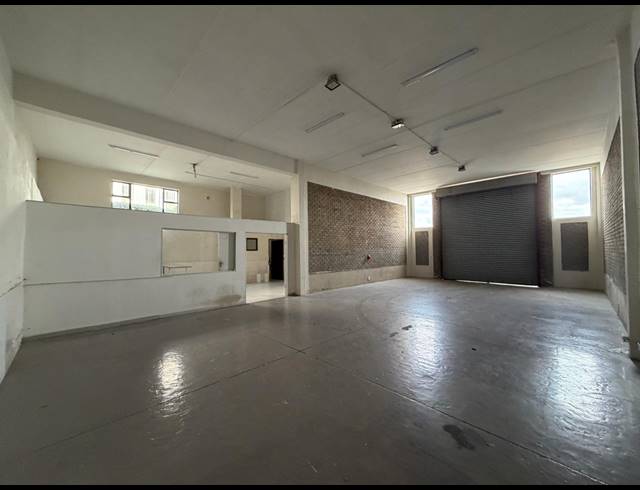 375M² WAREHOUSE TO LET IN HALFWAY HOUSE